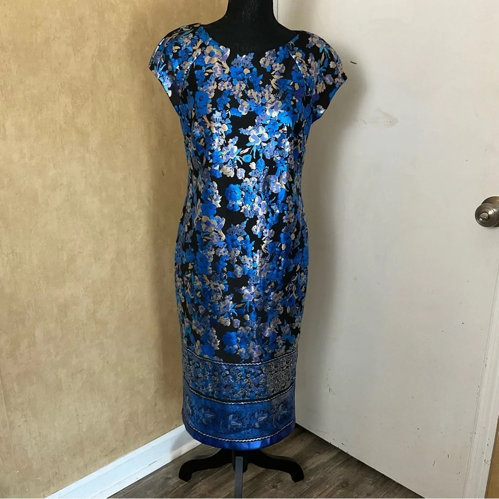 Beige by ECI Dress - Picture 8 of 11